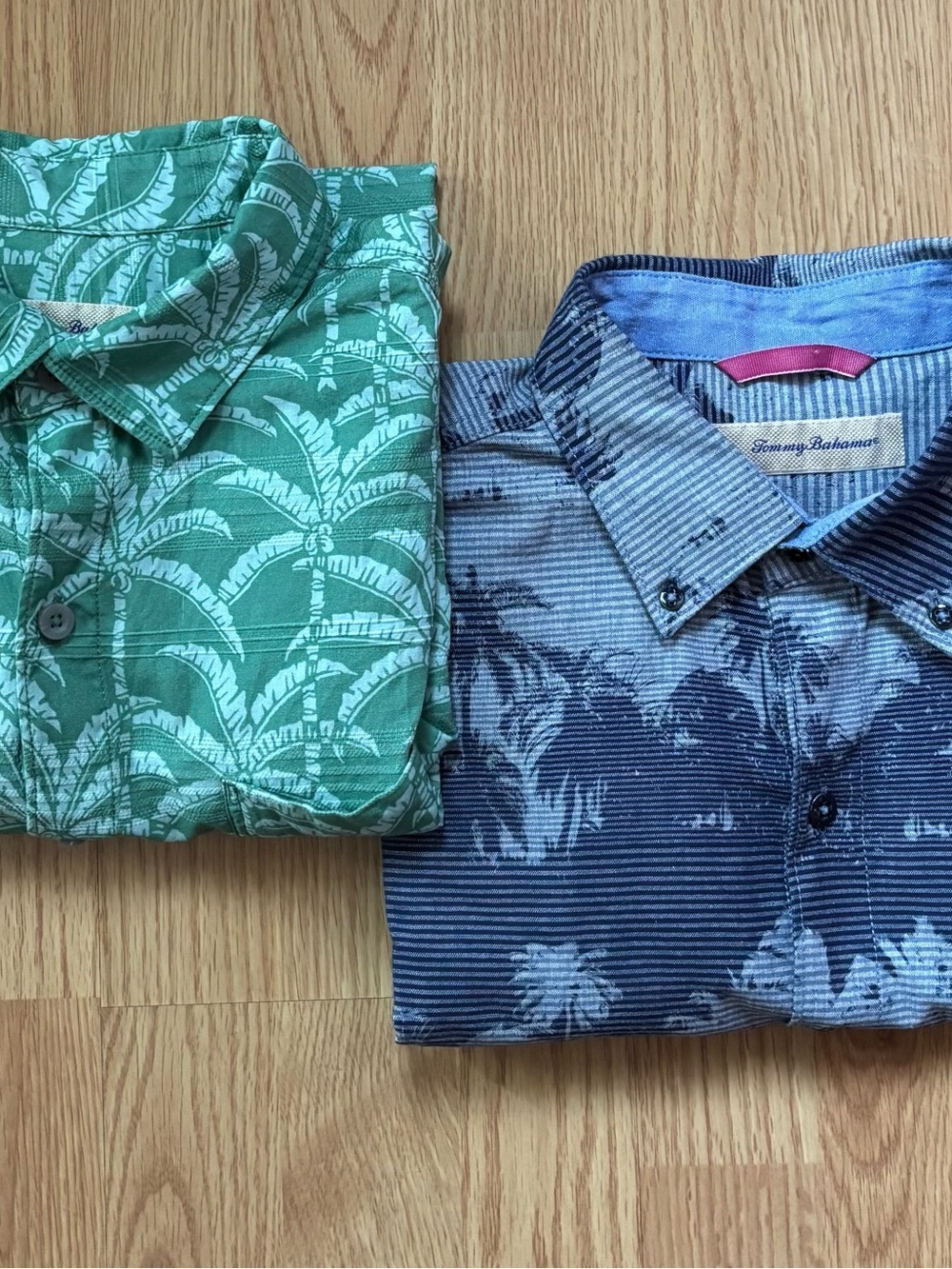 Tommy Bahama  Set of 2 Men’s Green & Blue Short Sleeve Tropical Shirts M